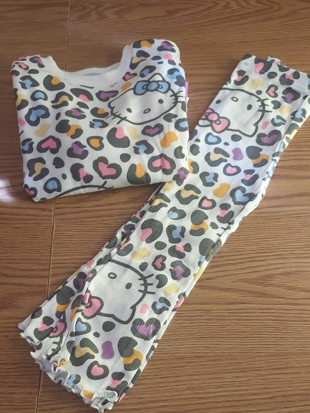 Hello Kitty Matching Outfit